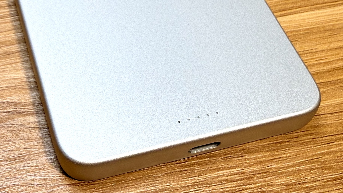 CIO 「SMARTCOBY SLIM 5K」モバイルバッテリー レビュー